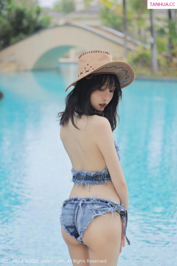 玥儿玥  [XiuRen]高清写真图 2023.03.31 No.6504 玥儿玥er 万宁旅拍第6张图片